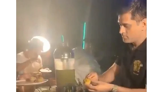 MSDhoni-Male