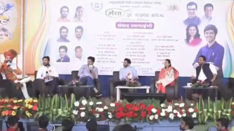 मुख्यमंत्री म्हणून कोण पाहायला आवडेल; सुप्रिया सुळे की अजित पवार? यावर रोहित पवार म्हणाले...