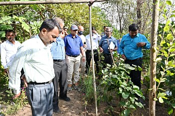 Deputy Commissioner of Agriculture visits Gavaran Seed Conservation Project