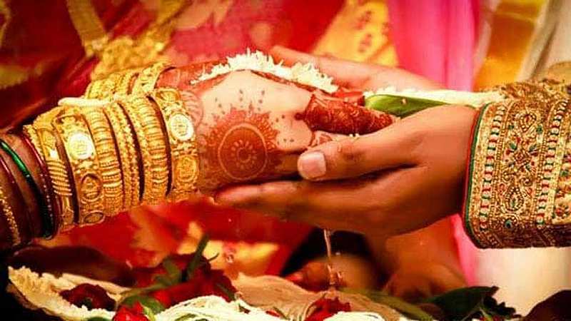 Groom returned without the bride