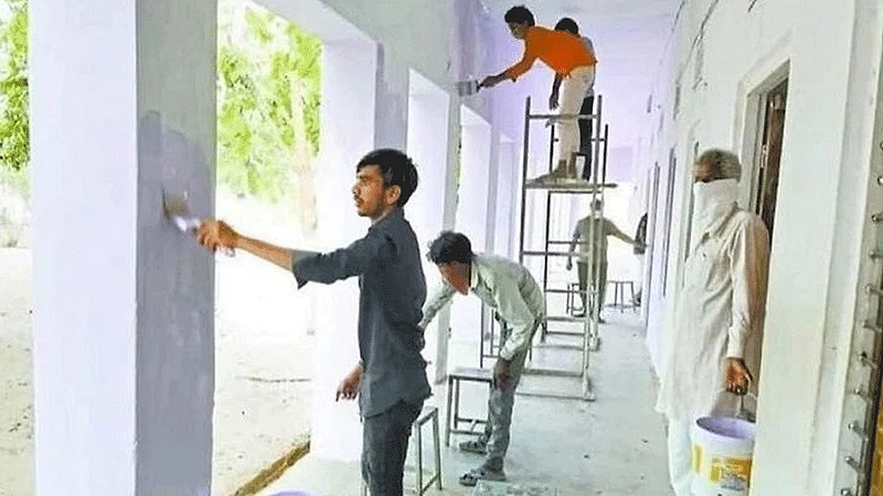 school where the workers quarantined shone said we are hardworking people cannot sit and eat give some work