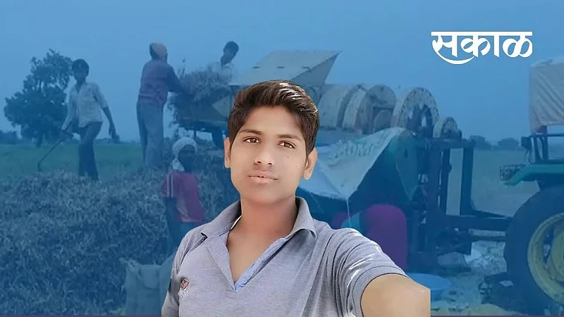 Buldana Marathi News A young man from Ghatbori died in a threshing machine