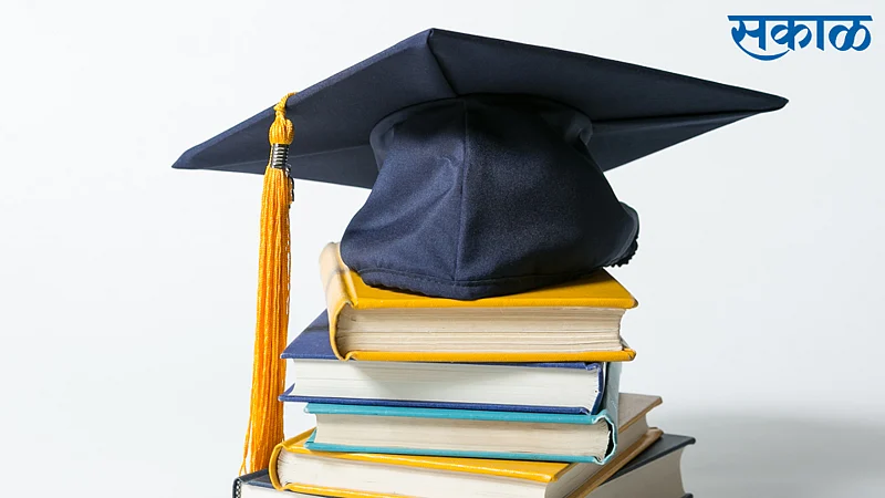Akola Marathi News Session ends Scholarship stalled !, Students await second installment scholarship