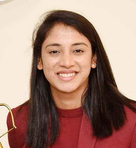 cricketer smriti mandhana out of home quarantine