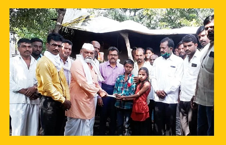 Akola News: Hands of humanity rushed to Snehas educational help!