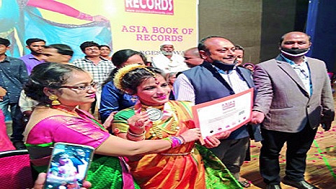 Srushti jagtap Make Asia Book Of Records