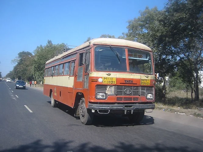 ST bus stand in Shevgaon closed for six months