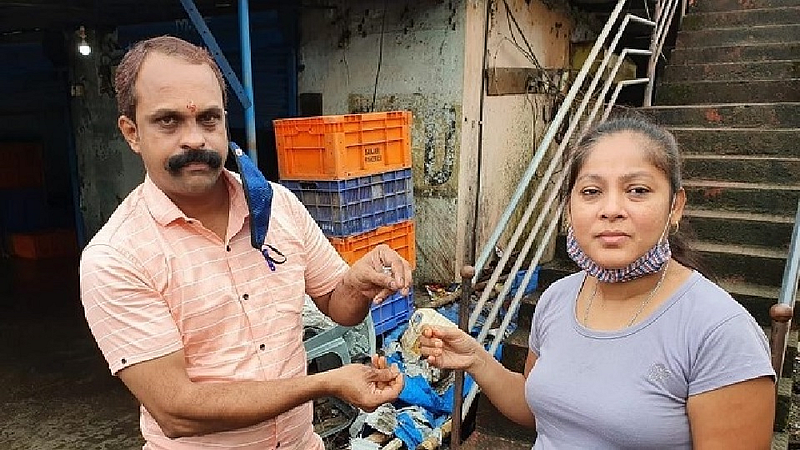 अफलातून! तब्बल २६ वर्षांनी सापडली ट्रेनमध्ये चोरीला गेलेली सोनसाखळी