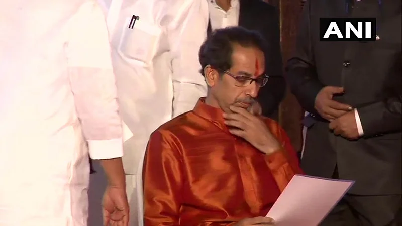 हिच ती वेळ! मी, उद्धव बाळासाहेब ठाकरे शपथ घेतो की...