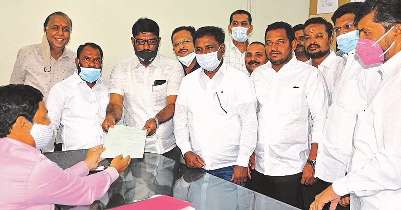 NCP's plan with BJP to keep Shiv Sena aside}