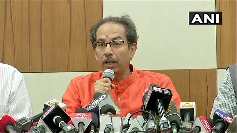 "जनतेच्या प्रत्येक पैशाचा हिशोब देईन" - मुख्यमंत्री उद्धव ठाकरे