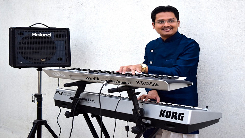 ajit kakade