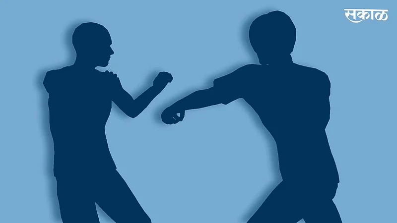 Fights in two groups 17 suspects charged crime marathi news kolhapur}