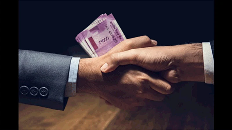 two people died taking bribe in dapoli