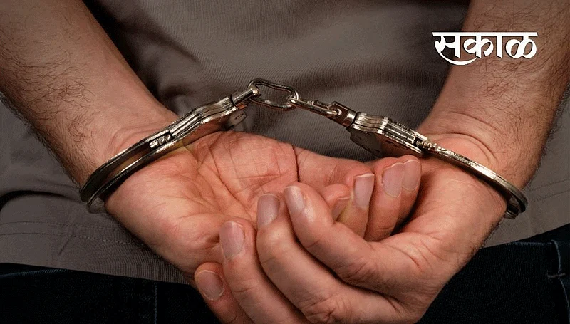 'हॅलो, शेठ तुमच्या त्या साठ गुंठ्याच्या प्लॉटची कागदपत्रे आली...' }