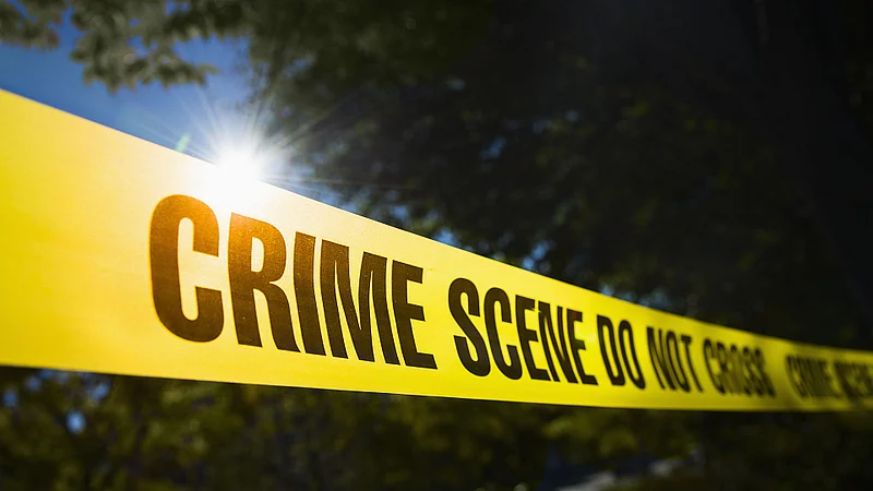 thieves stolen thousands rupees from two girl in nagpur