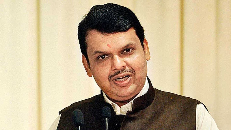 Vidhan Sabha 2019 : मुख्यमंत्री फडणवीस यांच्याकडून 'या' जिह्यातील भाजपच्या सर्वच आमदारांना डच्चू!