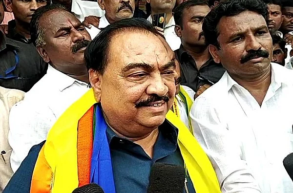 धुळे जिल्हात नाराज गटाला सीमोल्लंघनाची वाट मोकळी !