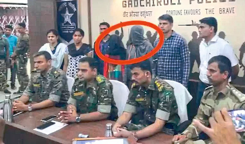 Naxalite couple arrested in Gadchiroli