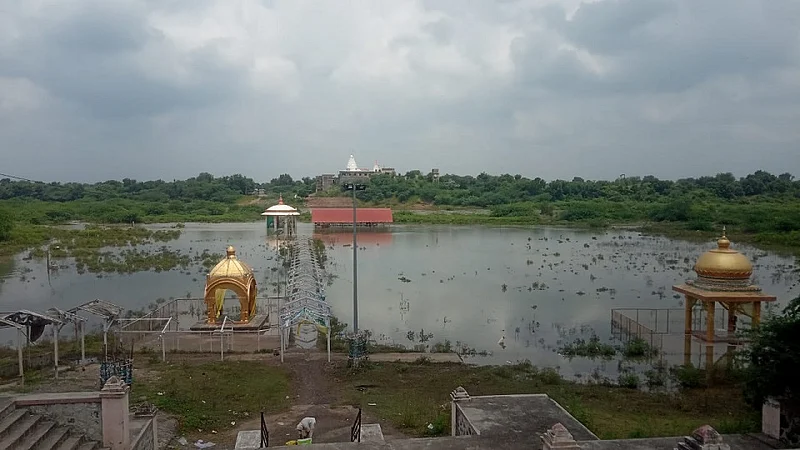gevrai mandir.jpg
