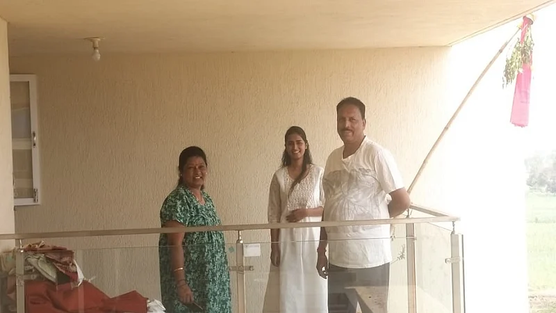 Pray to Guddi to prevent Corona crisis kolhapur marathi news