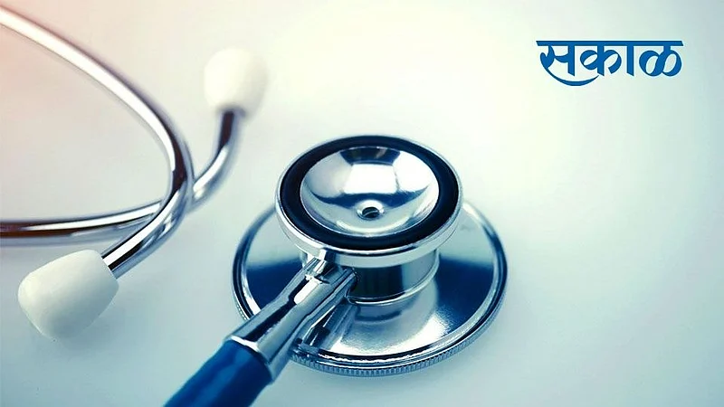 दहा वर्षांपासून बांधकाम, उद्घाटनाची प्रतीक्षा आणि त्यापूर्वीच आरोग्य केंद्राचे आरोग्य बिघडले }