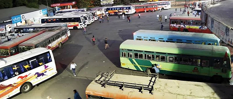 Shivaji Nagar bus ST stand has been temporarily relocated to Wakadwadi