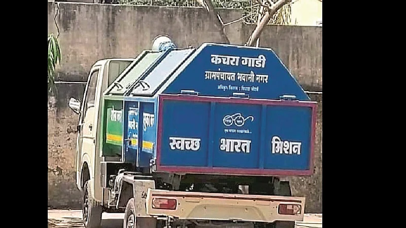 Bhavani Nagar's garbage truck in dispute due to lack of passing