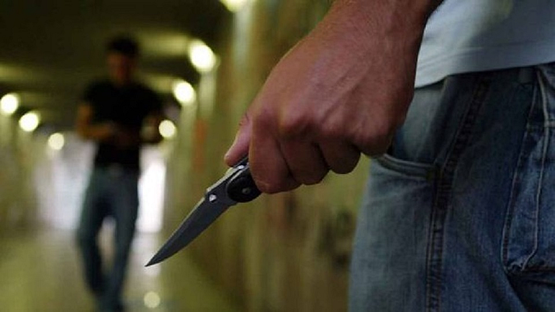 knife attack.jpg