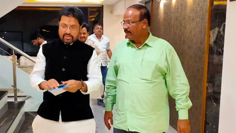 Abdul Sattar, Arjun Khotkar