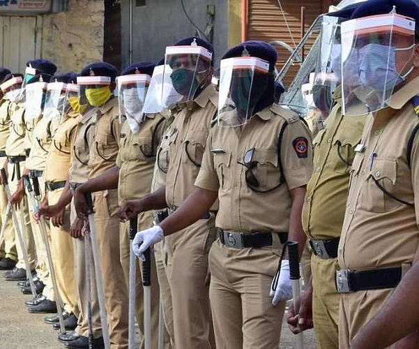 Independent Covid Center in Kolhapur for Corona affected police