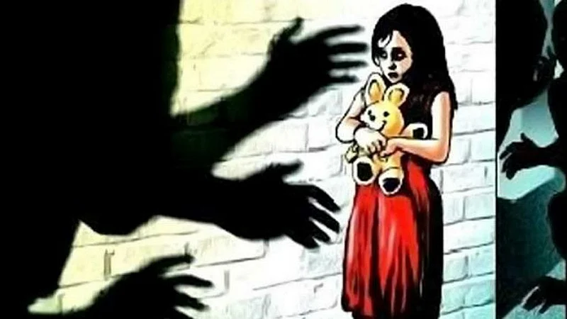 तो तिला गोडबोलून घरी घेऊन जायचा आणि...