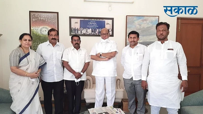 sangli new mayor suryavanshi visit to sharad pawar in baramati}