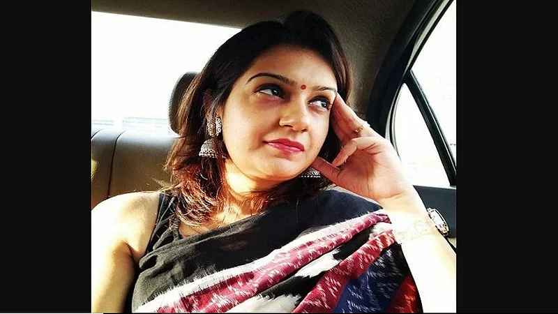 मातोश्रीची मर्जी राखण्यात प्रियांका चतुर्वेदी यशस्वी, मिळाली राज्यसभेची उमेदवारी...