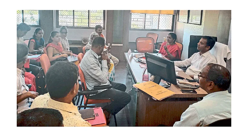 jsa company student fraud training in ratnagiri kokan marathi news