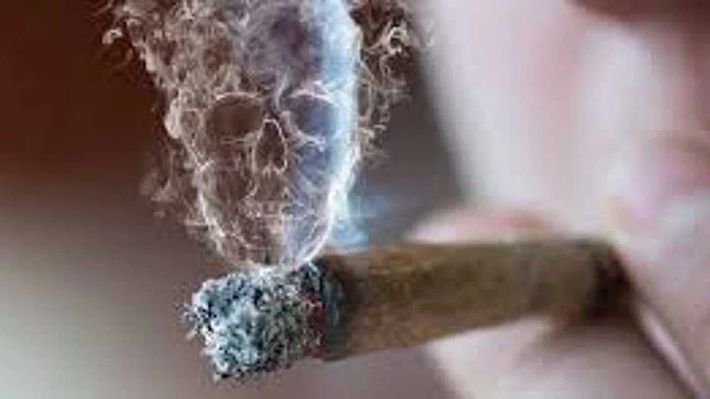 teenagers addicted to smoking in wadgaon of yavatmal
