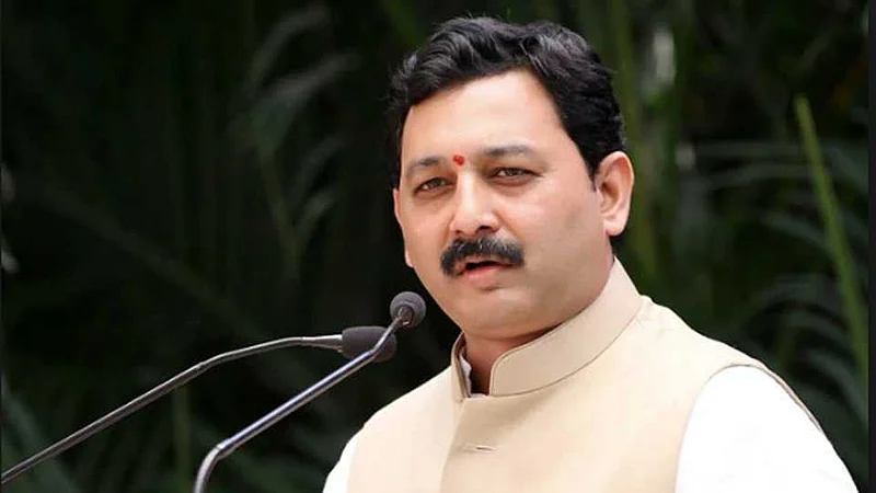 मराठ्यांना आर्थिक दुर्बलांचे आरक्षण नको, खासदार संभाजीराजे छत्रपतींची सरकारकडे मागणी