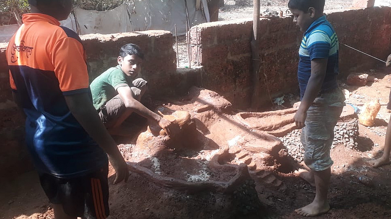 chatrpati shiwaji maharaj Jubilee castle compilation in sadvali kokan marathi news