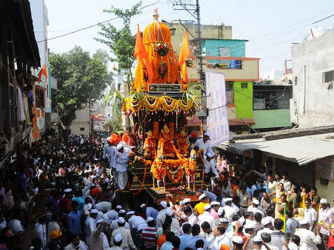जळगावचा रथोत्सवाचे भाविकांना मिळणार ऑनलाईन दर्शन