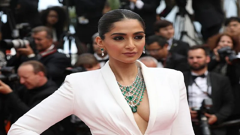 sonam kapooq