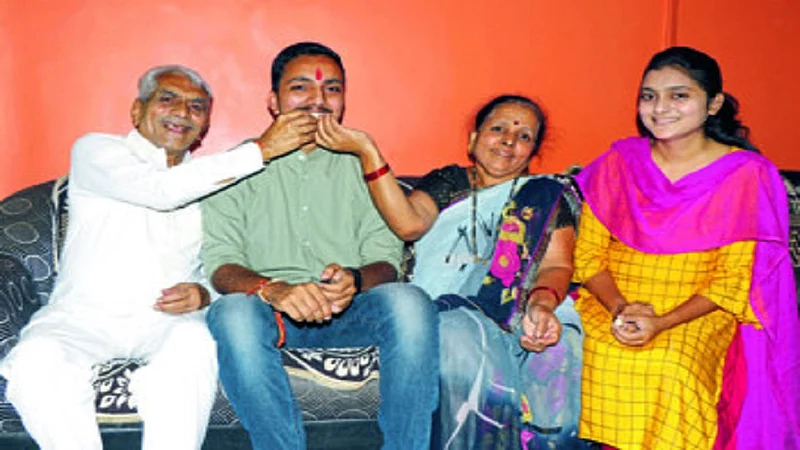swapnil pawar upsc.jpg