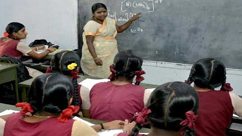 teachers transfer delayed in ratngiri