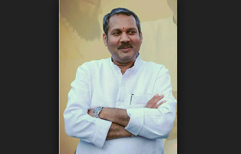 No one will leave party after udyanraje bhonsle deafet in Satara loksabha bypoll Election