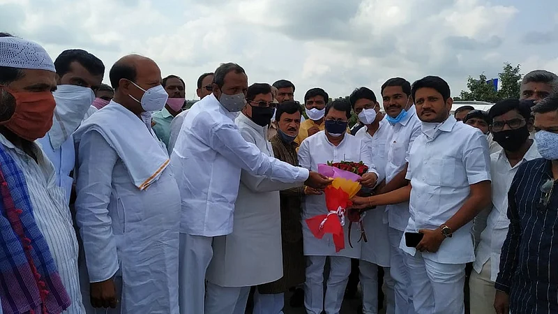 vijay wadeetiwar.jpg