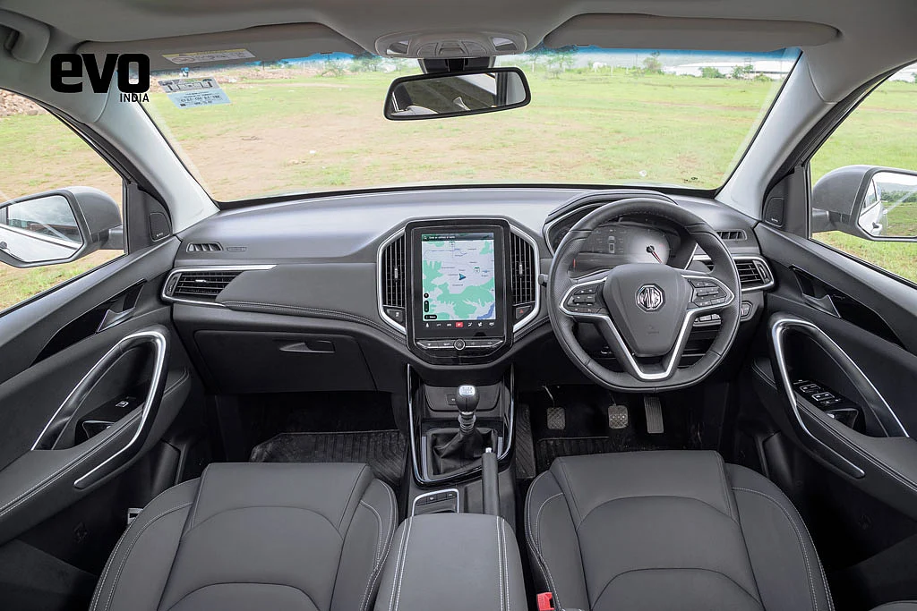 Front interiors of the MG HECTOR