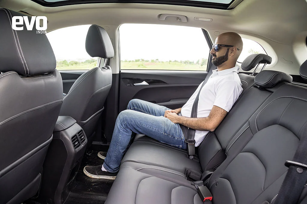 Rear Legroom Space in the MG Hector