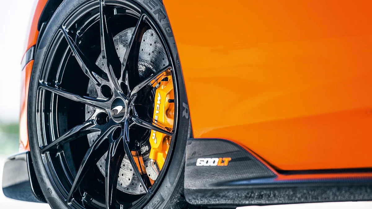 Alcantara wheel
