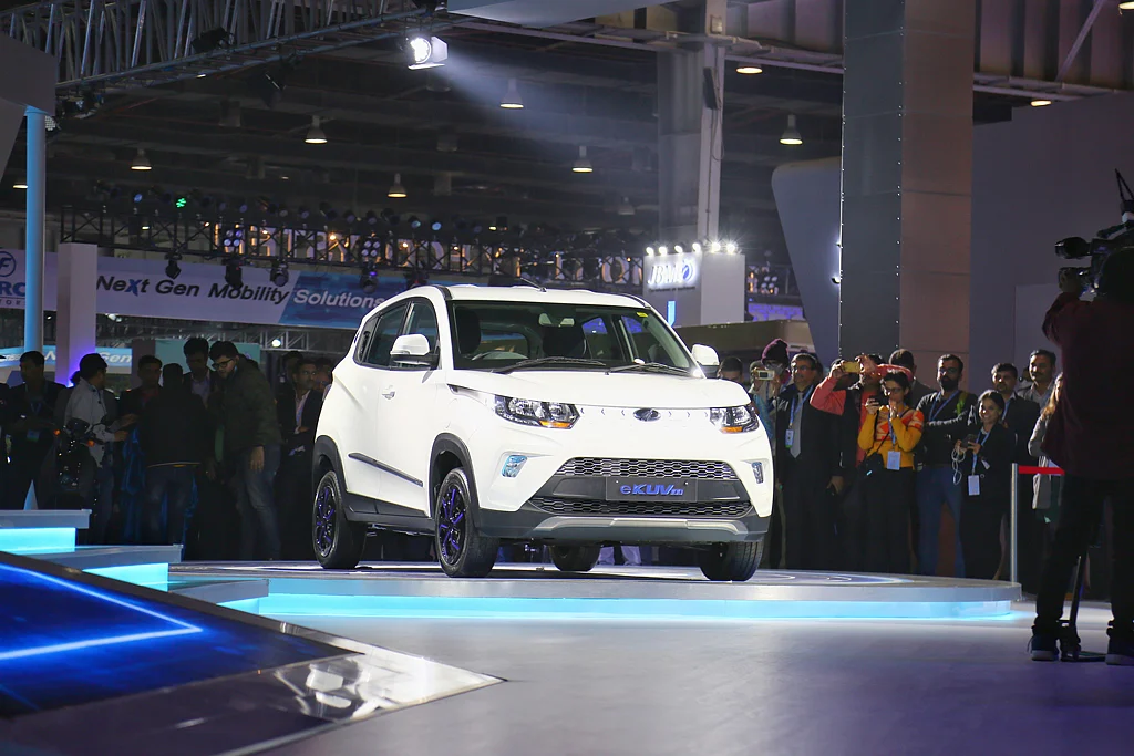 Mahindra eKUV100