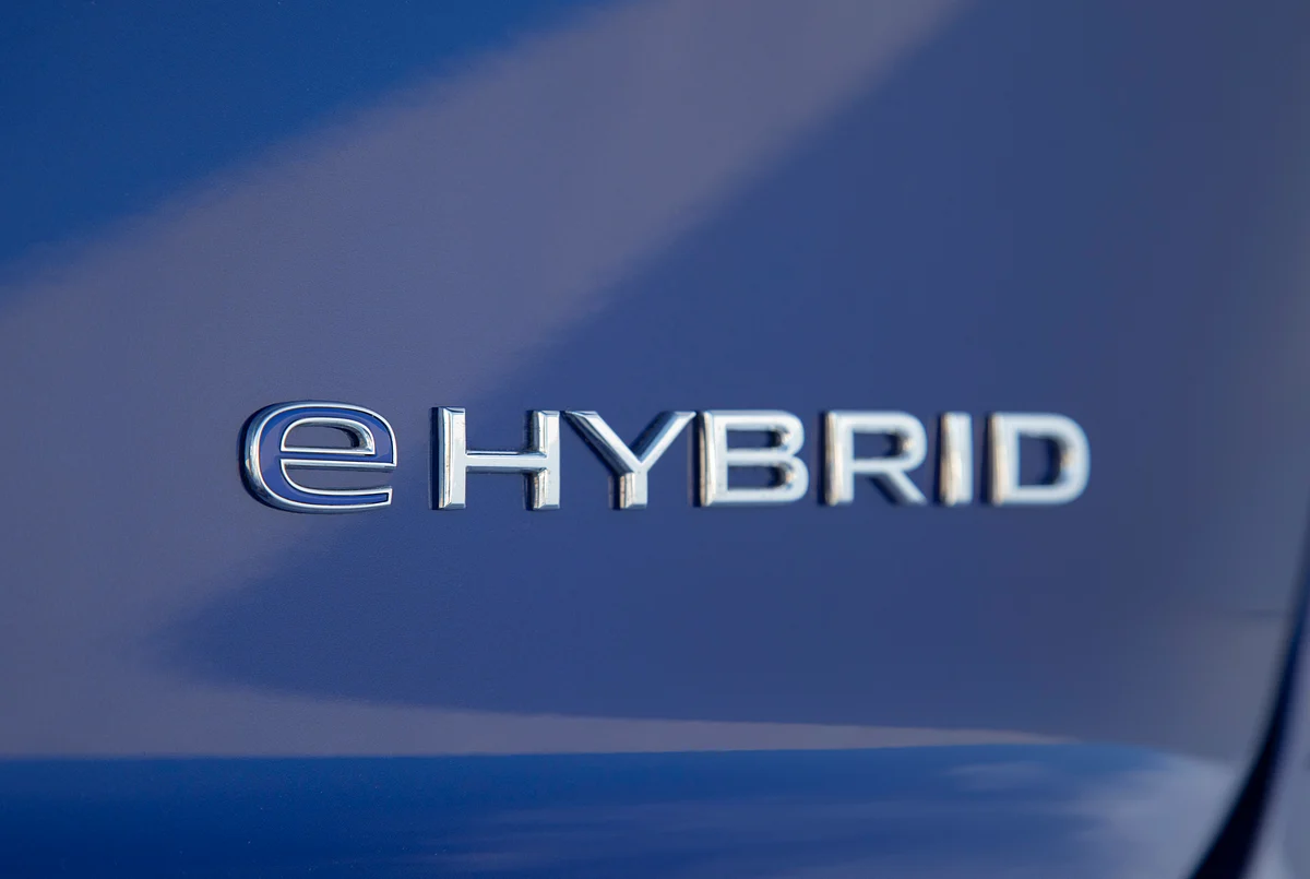 2021 Volkswagen Touareg R eHybrid badge