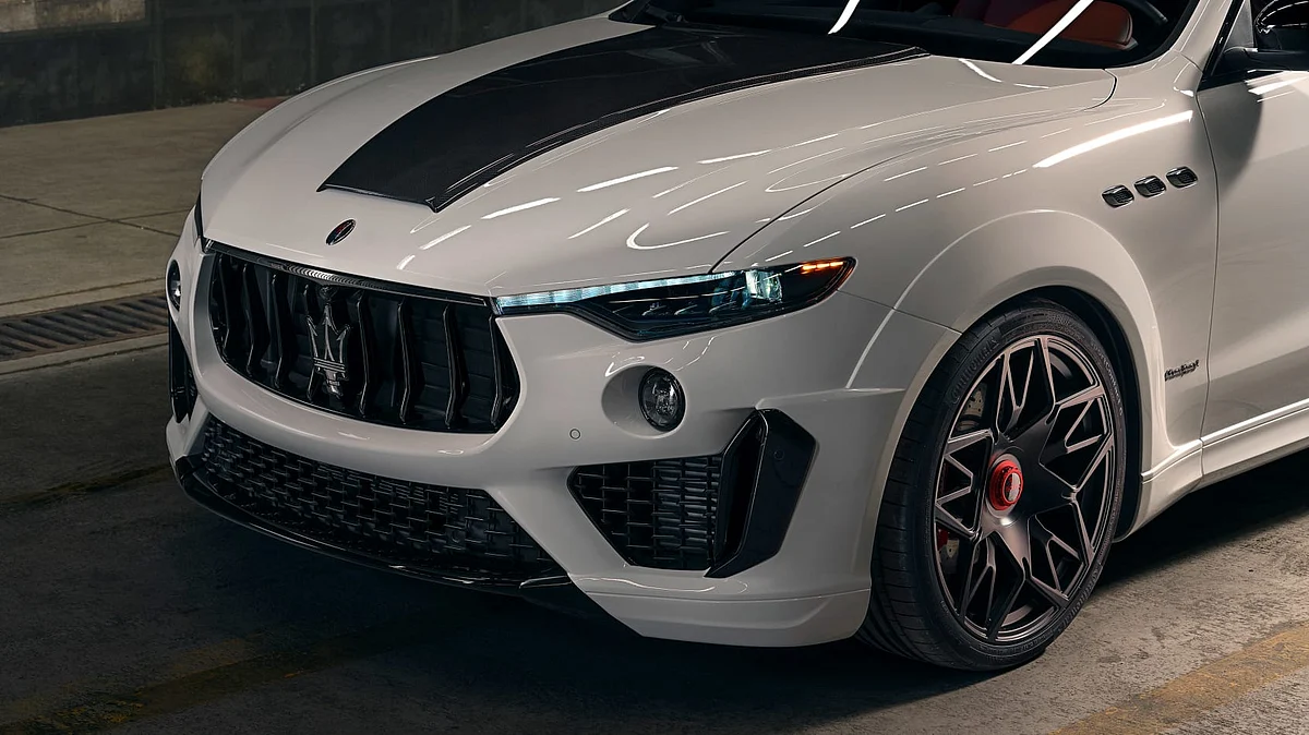 Novitec Maserati Levante -headlights/bonnet